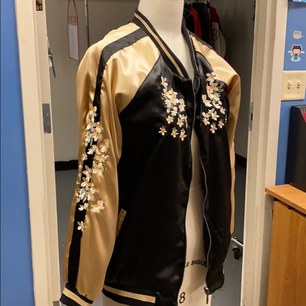 Women’s reversible bomber